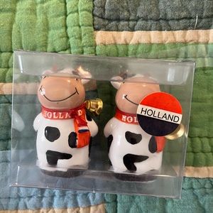 Holstein cow Holland salt and pepper shakers- new in box, never used